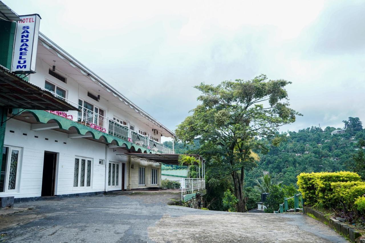 Oyo 436 Sandakelum Tourist Guest House Κάντι Εξωτερικό φωτογραφία