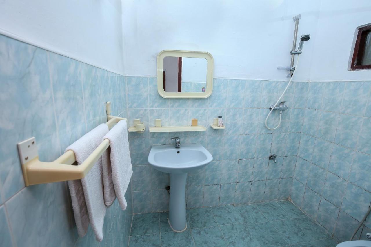 Oyo 436 Sandakelum Tourist Guest House Κάντι Εξωτερικό φωτογραφία