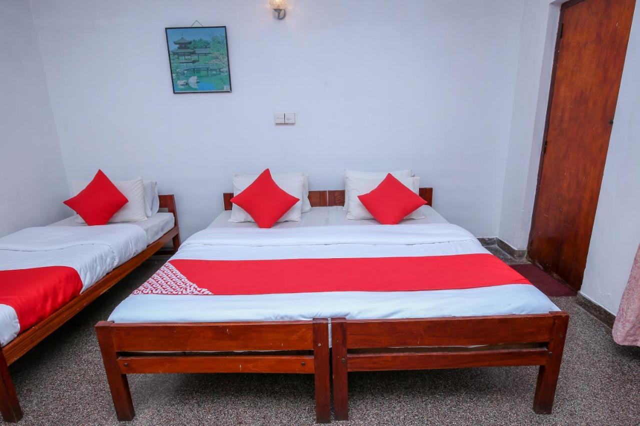 Oyo 436 Sandakelum Tourist Guest House Κάντι Εξωτερικό φωτογραφία