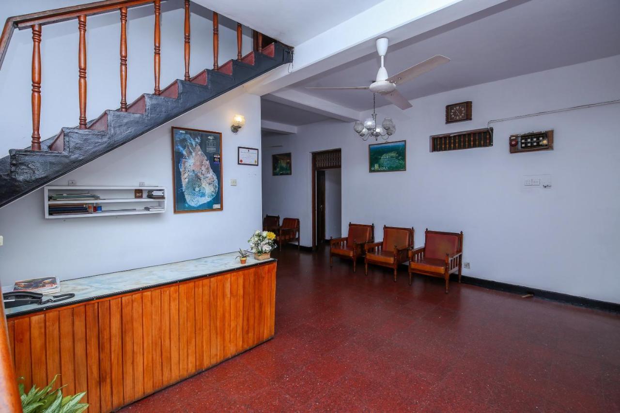 Oyo 436 Sandakelum Tourist Guest House Κάντι Εξωτερικό φωτογραφία